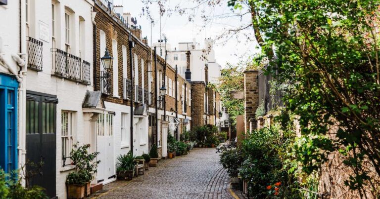 a nice street of houses in London