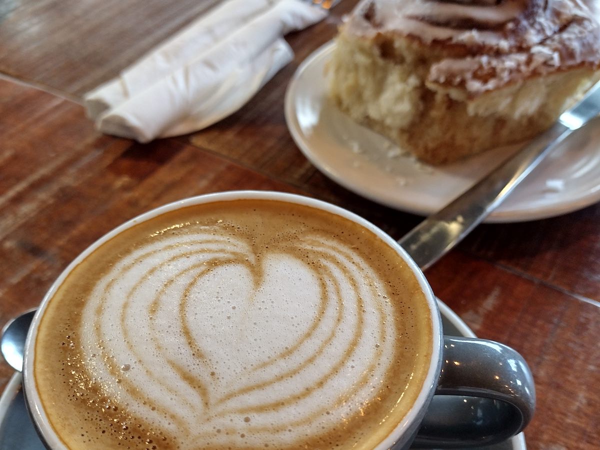 Established coffee and cinnamon roll for the best food in Belfast